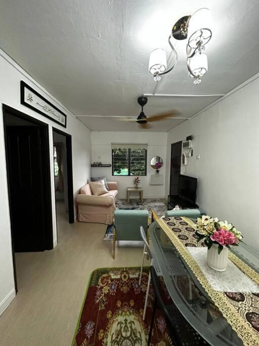 קואלה לומפור Iris Homestay @ Taman Melati מראה חיצוני תמונה