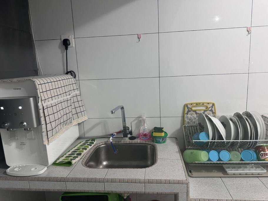 קואלה לומפור Iris Homestay @ Taman Melati מראה חיצוני תמונה