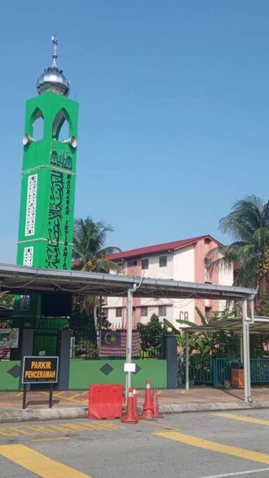 קואלה לומפור Iris Homestay @ Taman Melati מראה חיצוני תמונה